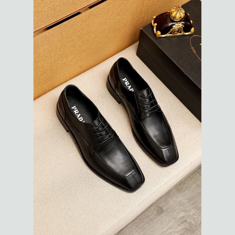 Pra*a leather shoes